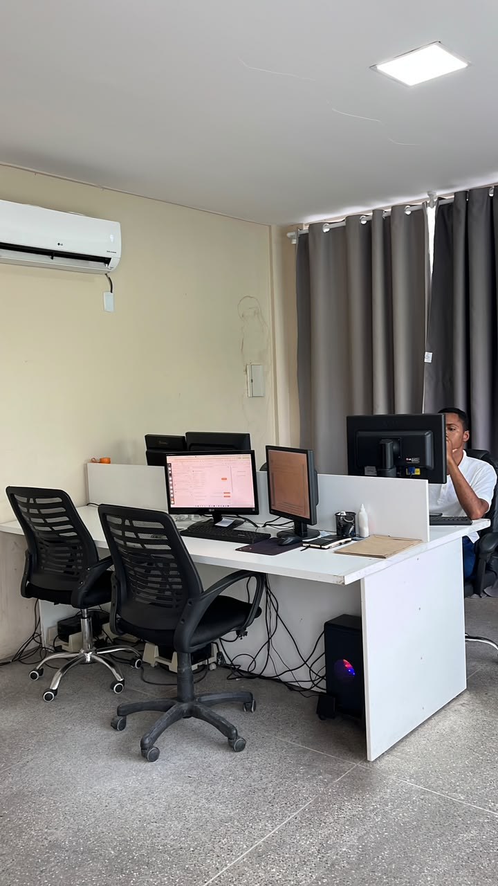 Sala de atendimento da Viacont Soluções Contábeis em São Gonçalo dos Campos